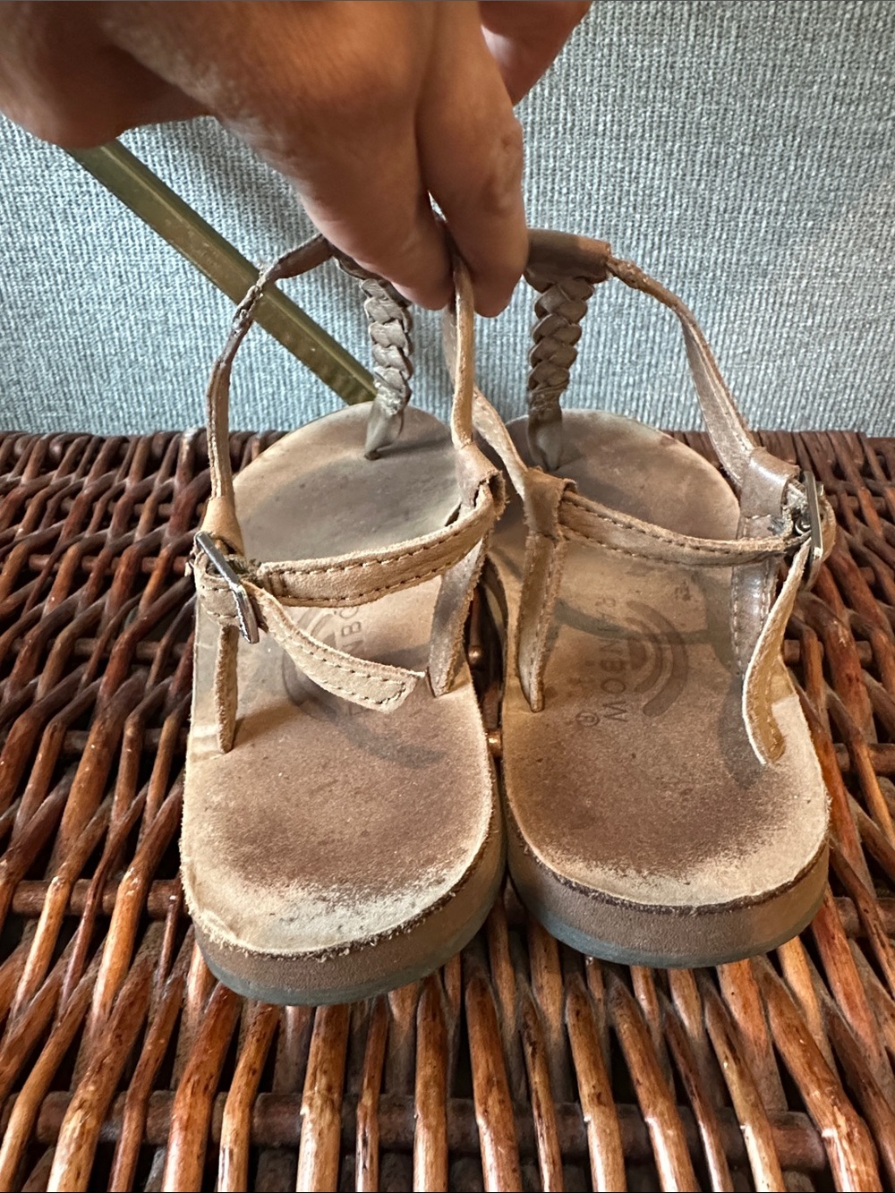 Rainbow  T-Street Braided Sandal - Brown. Size Small - Picture 4 of 5